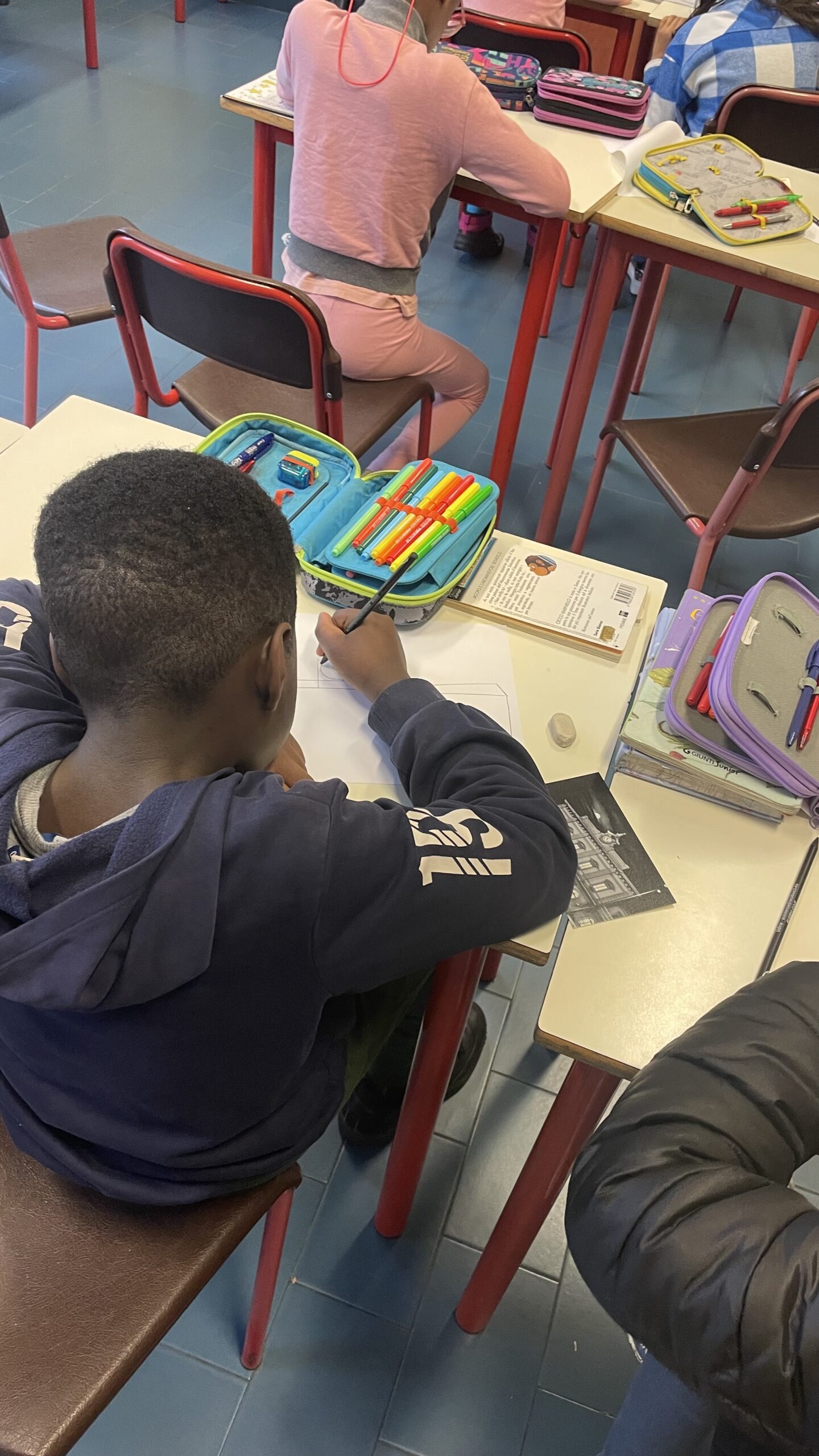 Bambini durante il laboratorio